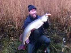 Titelseite -Spinnrollen Verkaufsgeschäft bigmcrubberv2 2pr 2